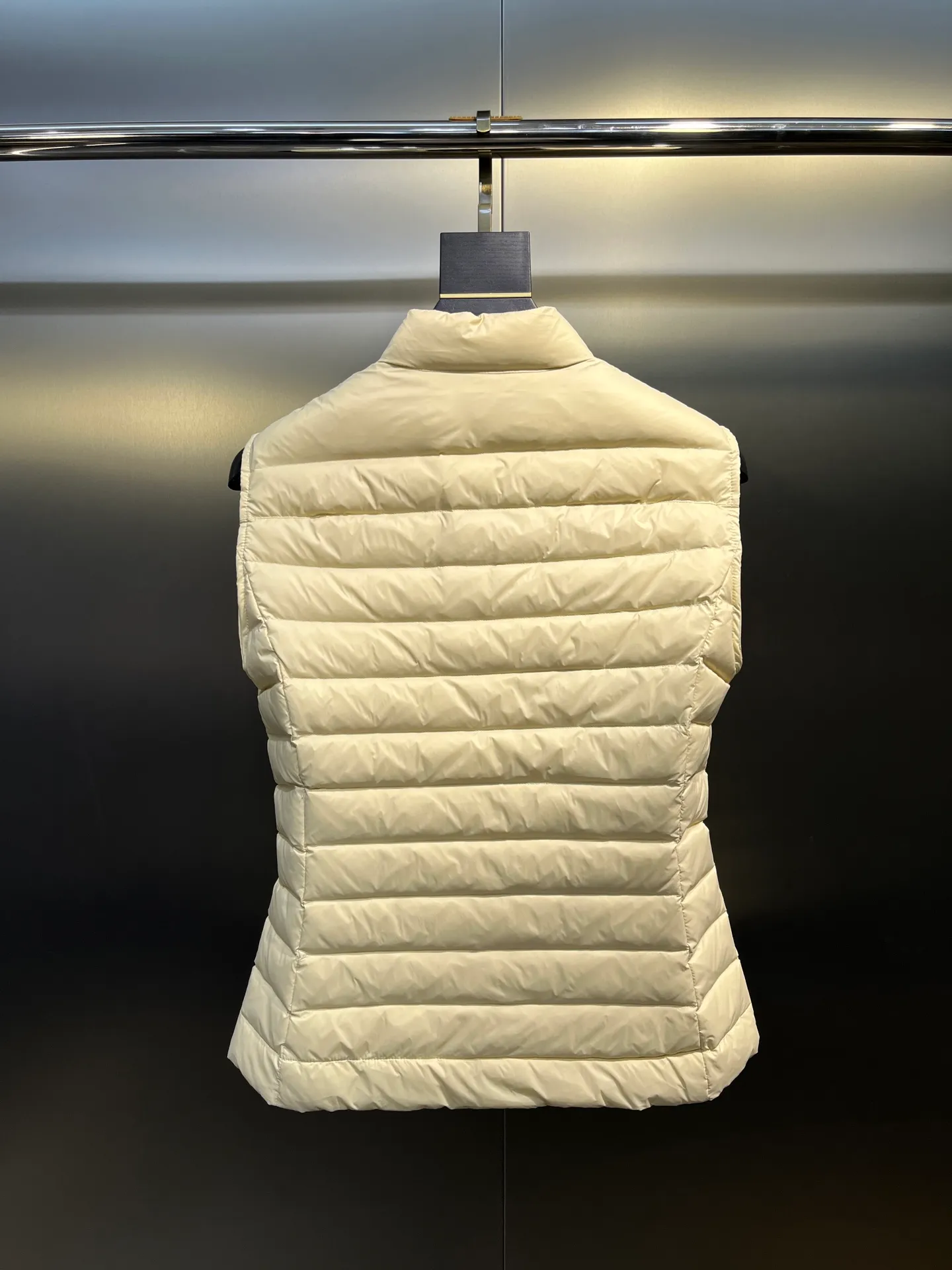 Moncler 25 Igens ， Versatile 。 Same Style， 90 ！ ：Black White Pink Sizes：1234